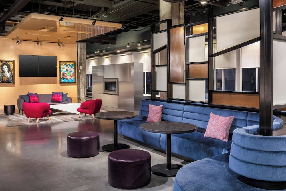 Aloft by Marriott Tampa Downtown 2