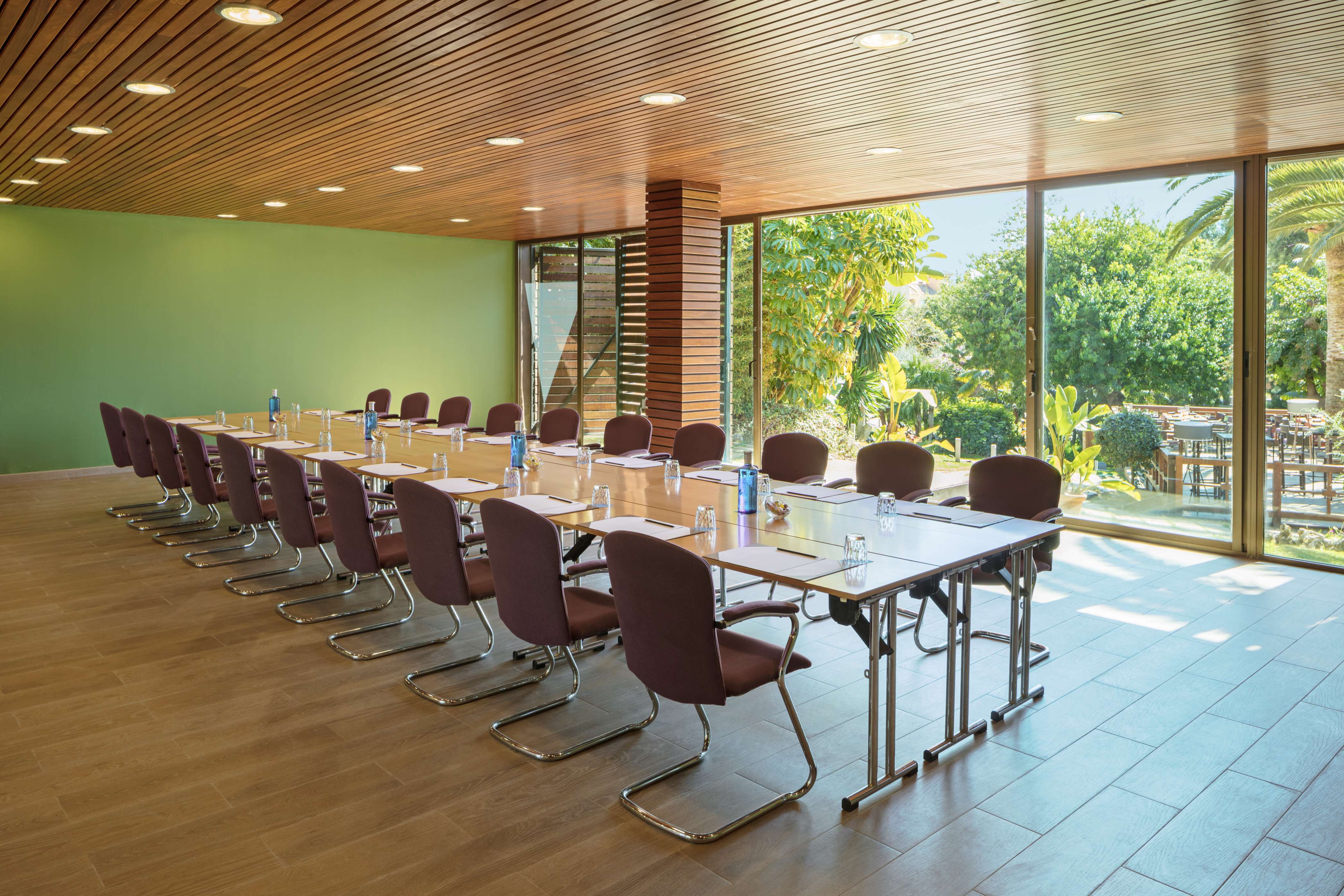 The Oasis by Don Carlos Resort 4