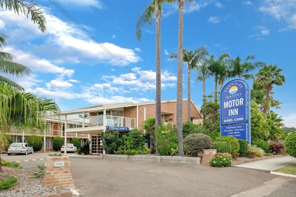 Sapphire Waters Motor Inn 1