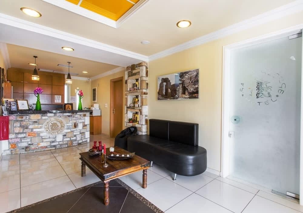 Saint George's Hotel 4