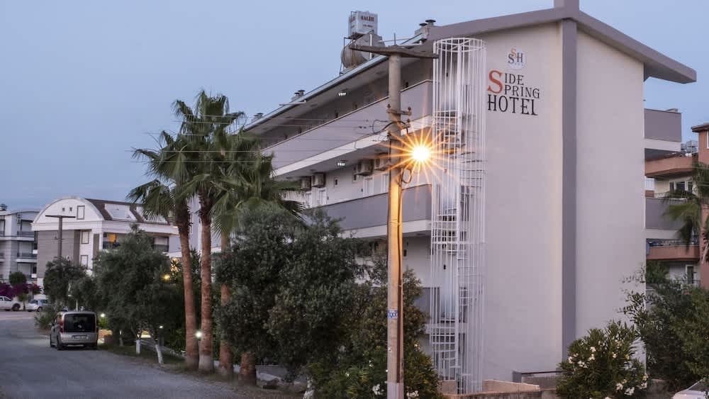 Side Spring Hotel 1
