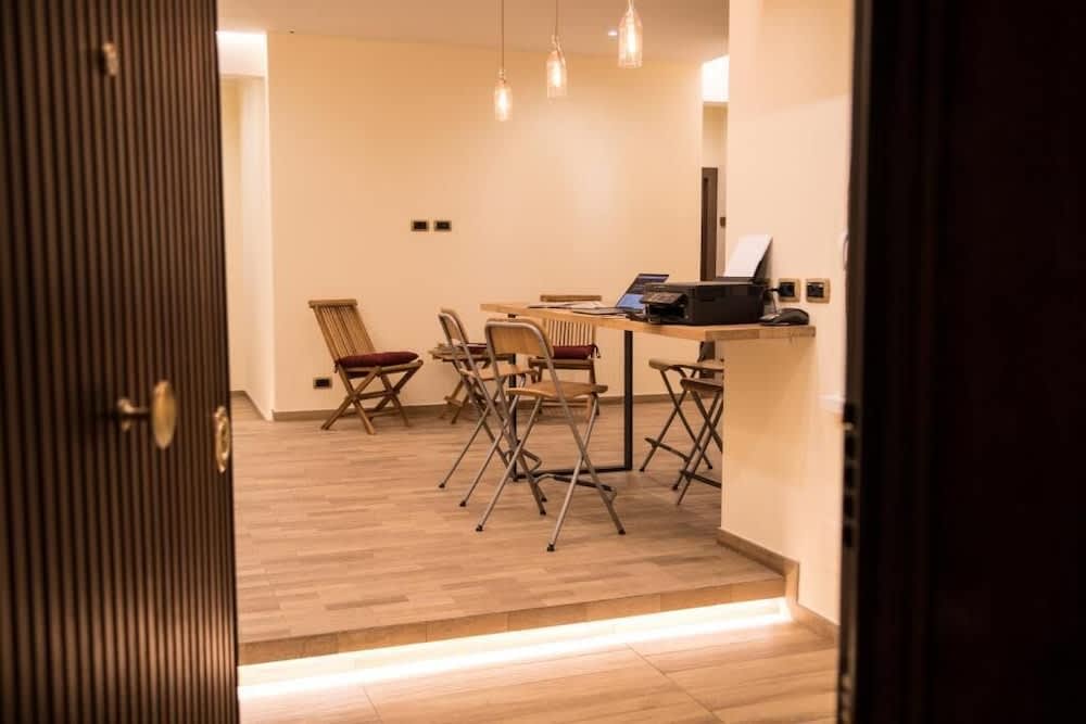 JSK Suite 2