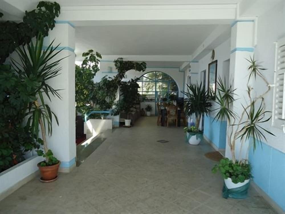 Beachfront Apartments Zanic 2