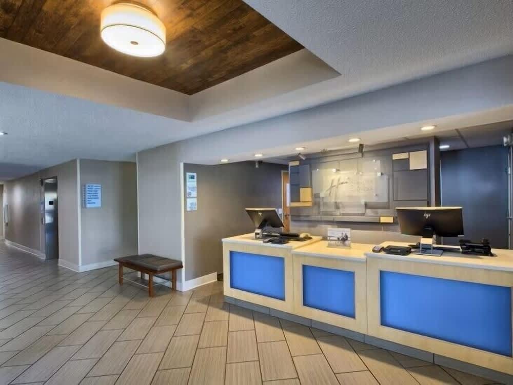 Holiday Inn Express & Suites RALEIGH NORTH - WAKE FOREST by IHG 2