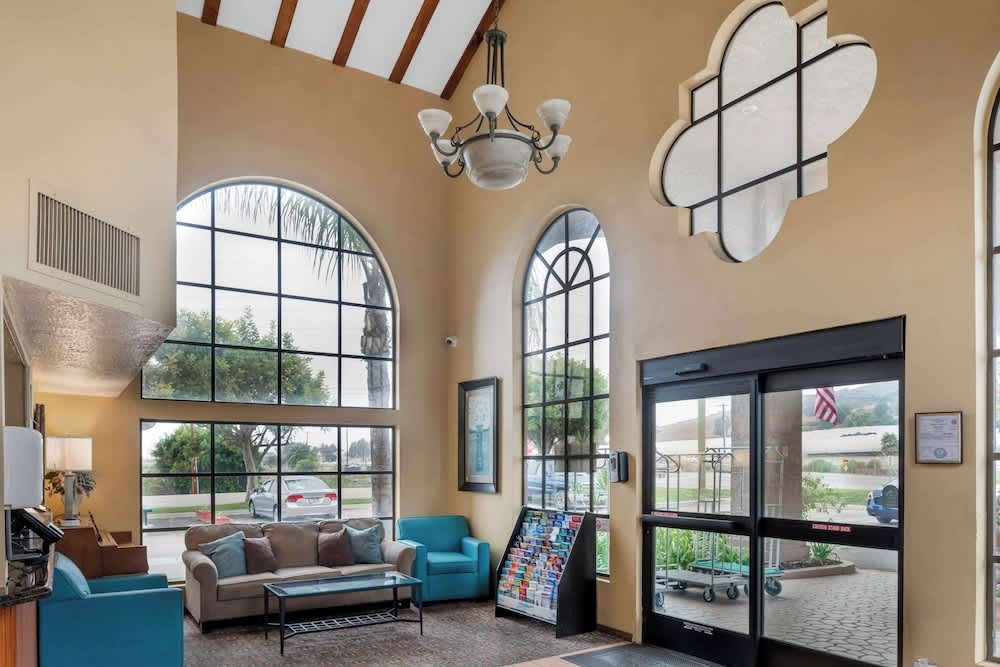 Quality Inn & Suites Camarillo-Oxnard 2
