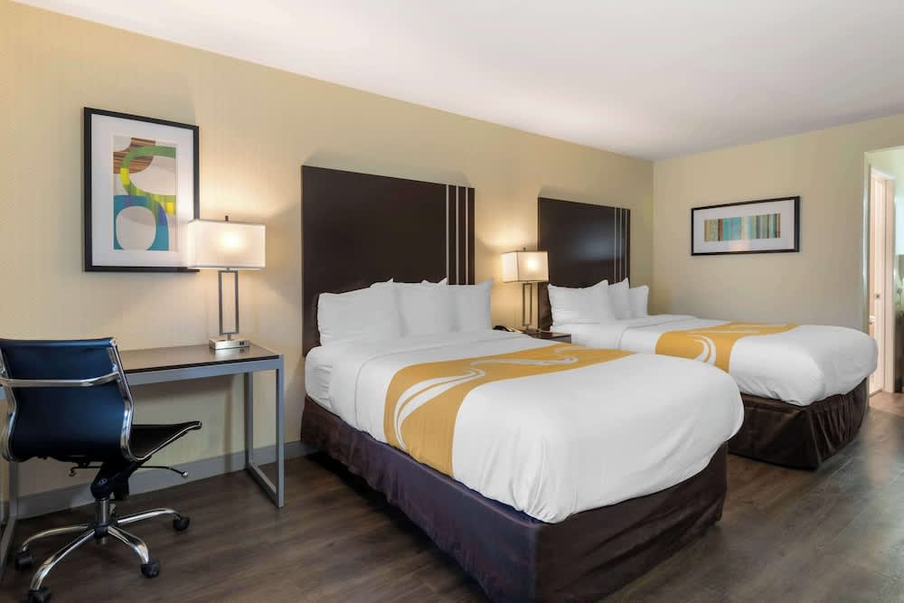 Quality Inn & Suites Camarillo-Oxnard 4