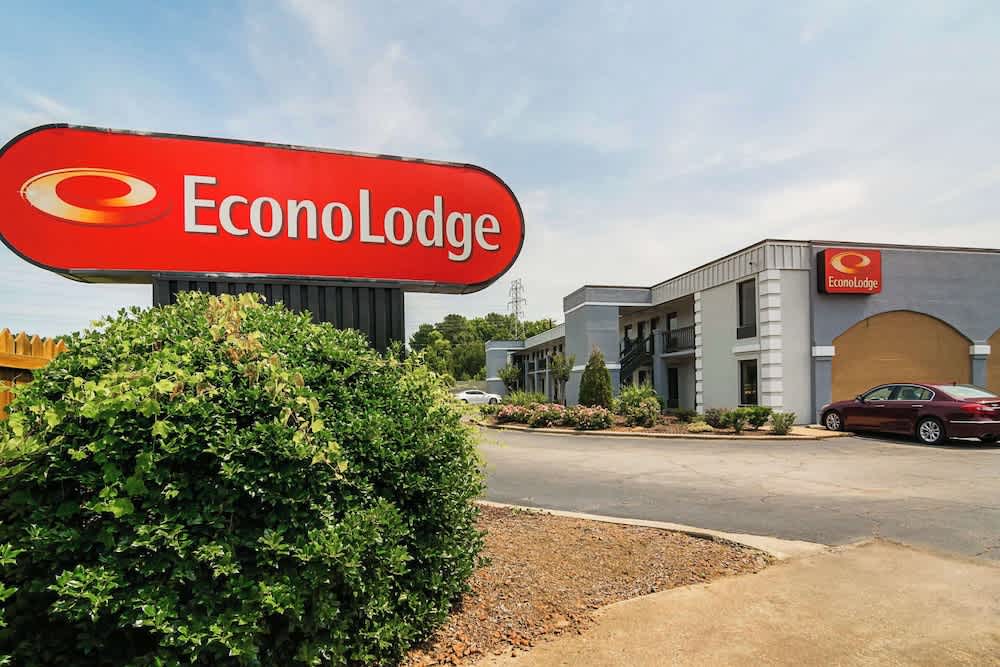 Econo Lodge Research Triangle Park 1