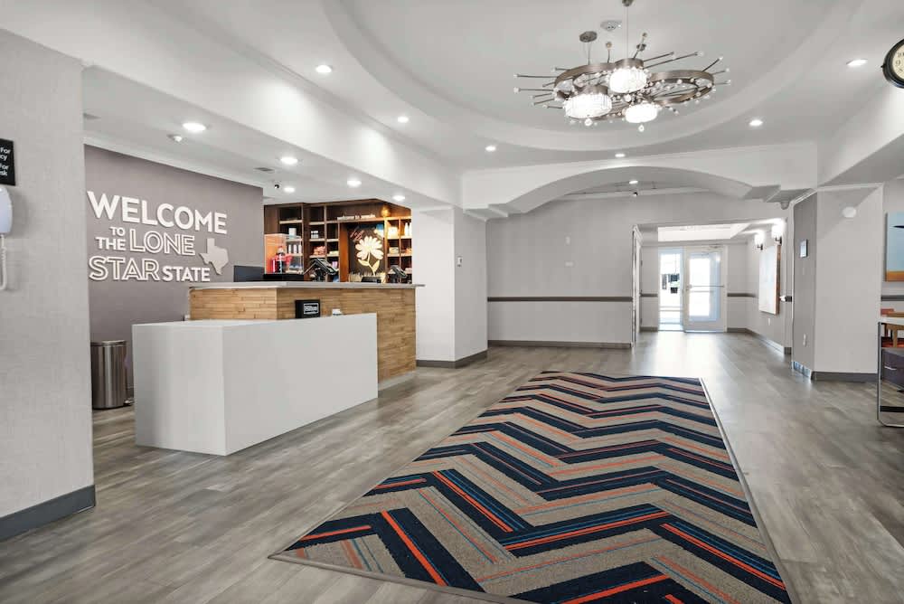 Hampton Inn Seguin 1
