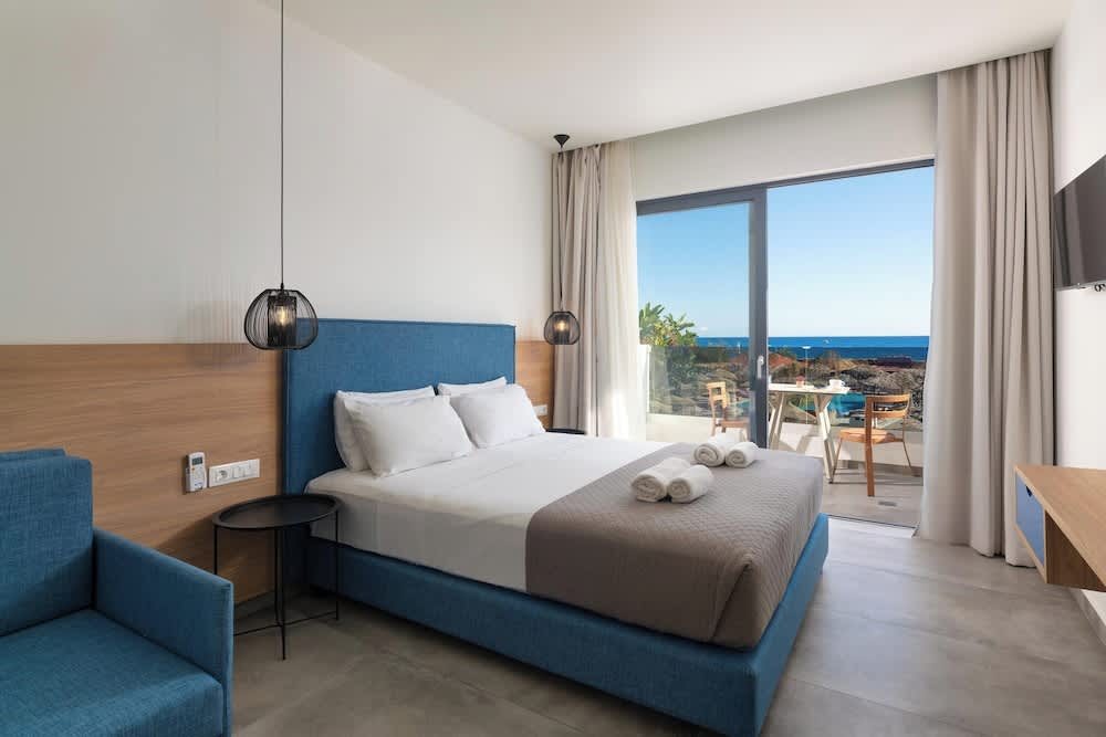 Aquarius Beach Hotel 2
