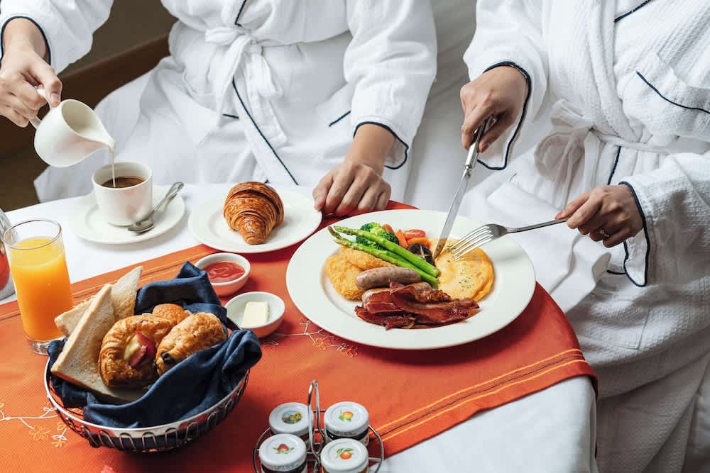 Makati Shangri-La, Manila 5