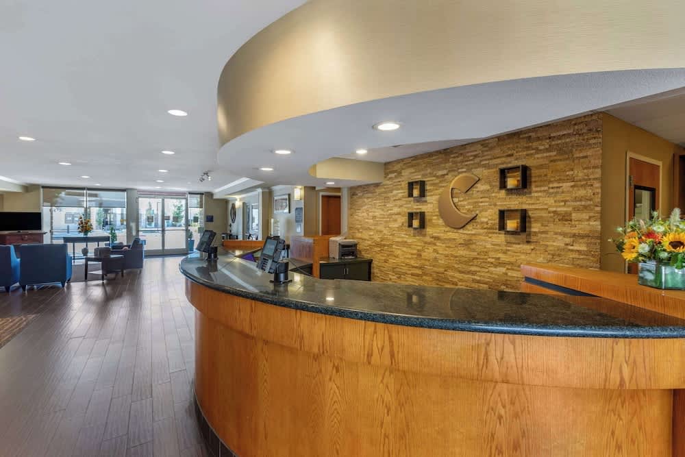 Comfort Suites Visalia - Convention Center 2