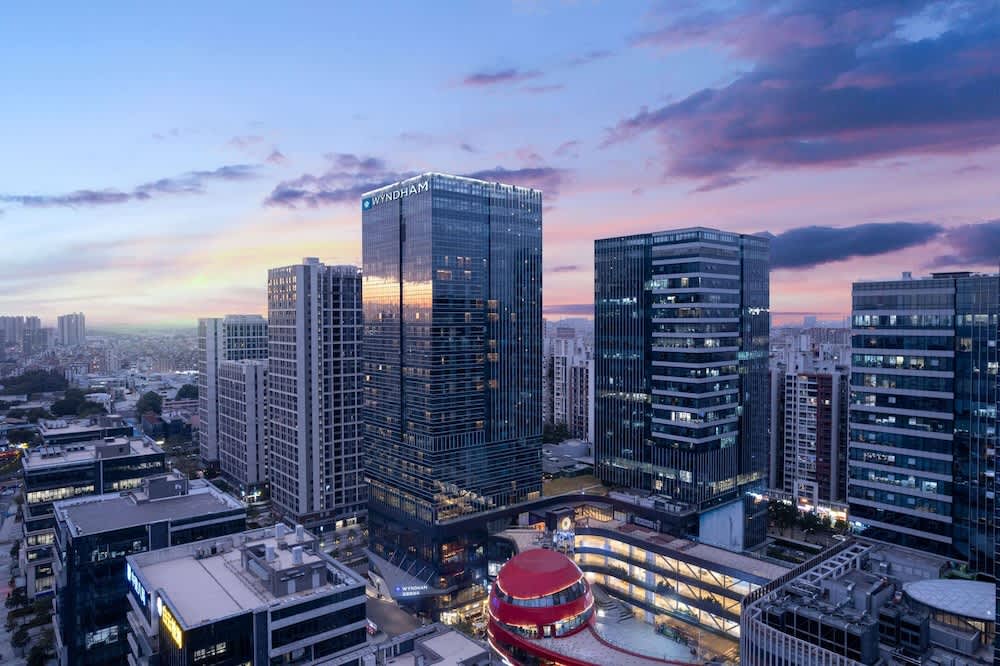 Wyndham Hotel Guangzhou Huangbian Metro Branch 1
