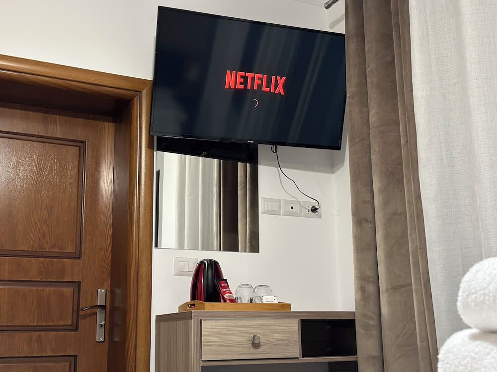 Te Gjyshi (at Grandfather) 5