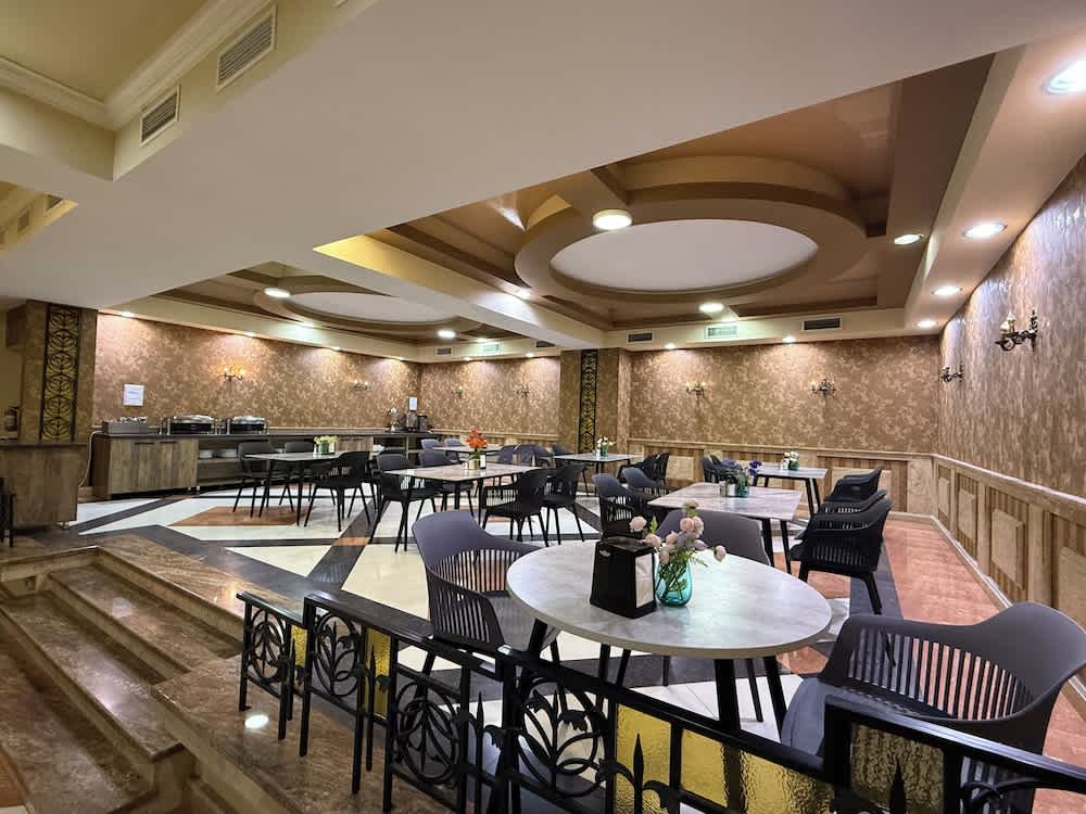 Yerevan Deluxe Hotel 2