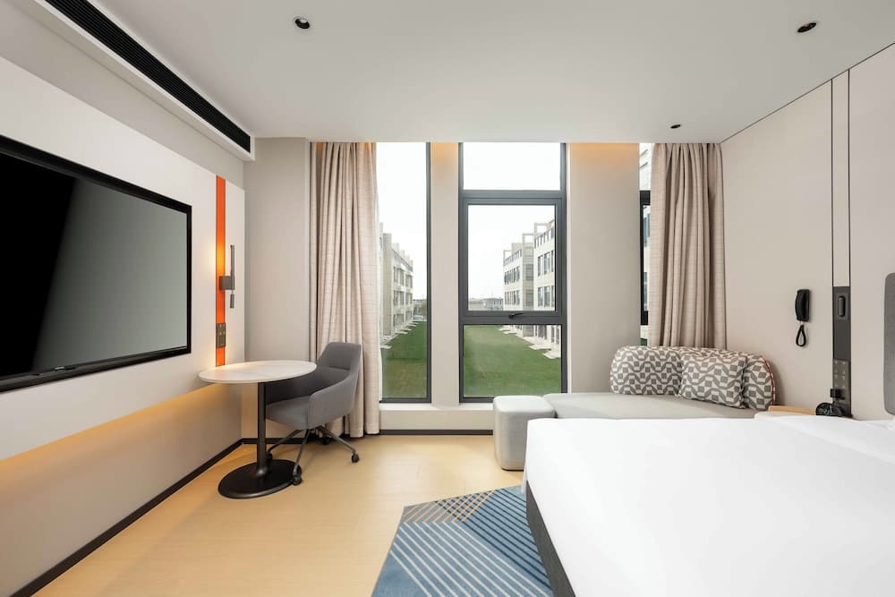 Holiday Inn Express Shanghai PVG Airport Zhuqiao - Free shuttle bus to Pudong Airport and Disneyland 2