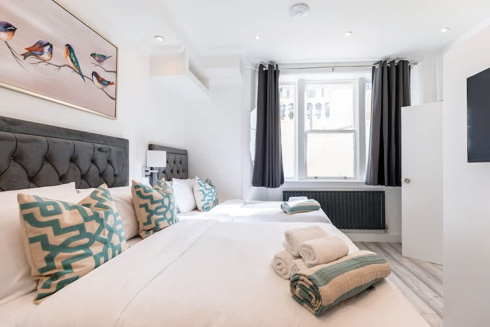 The Gate Hotel 2