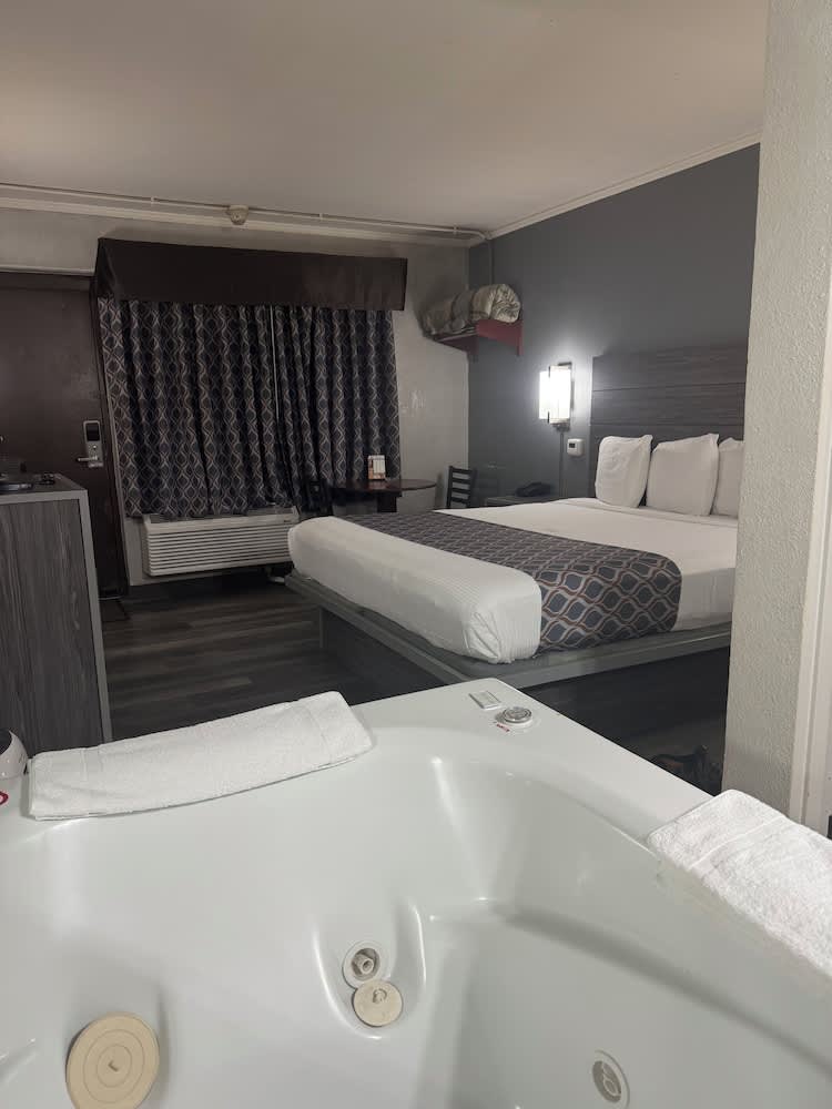 Blue Star Motel 1