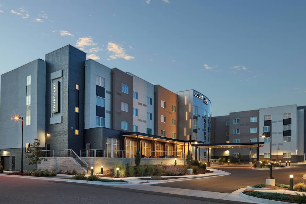 Courtyard Denver Aurora 1