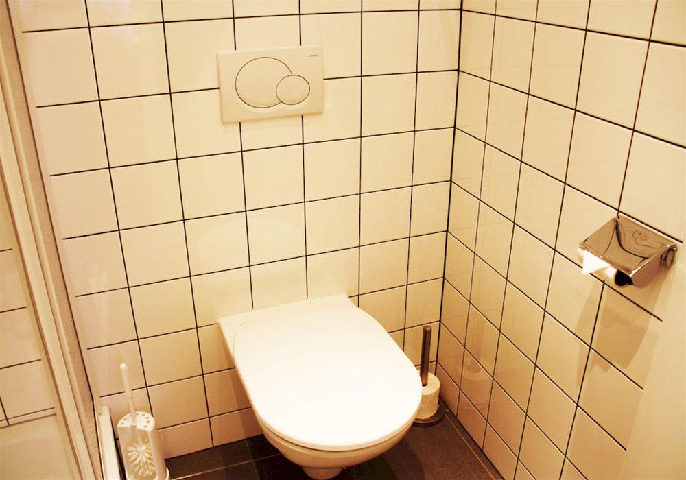 Very Central, 5 min to city center, Self Check In 5