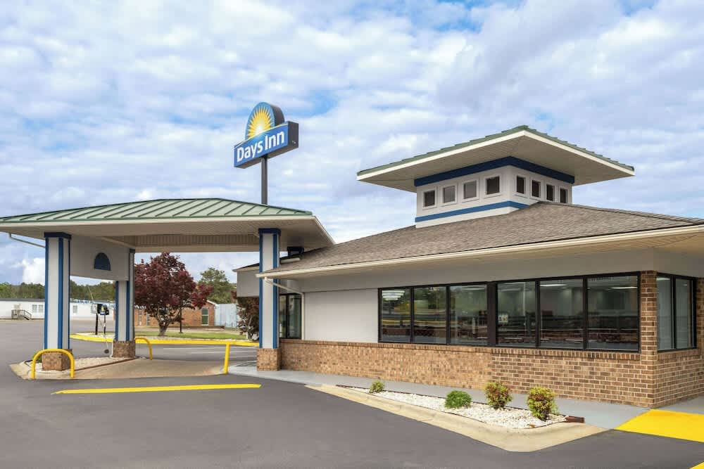 Days Inn by Wyndham Weldon/Roanoke Rapids 1