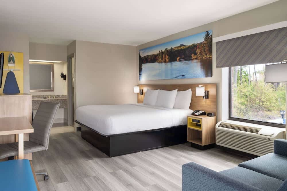 Days Inn by Wyndham Weldon/Roanoke Rapids 5