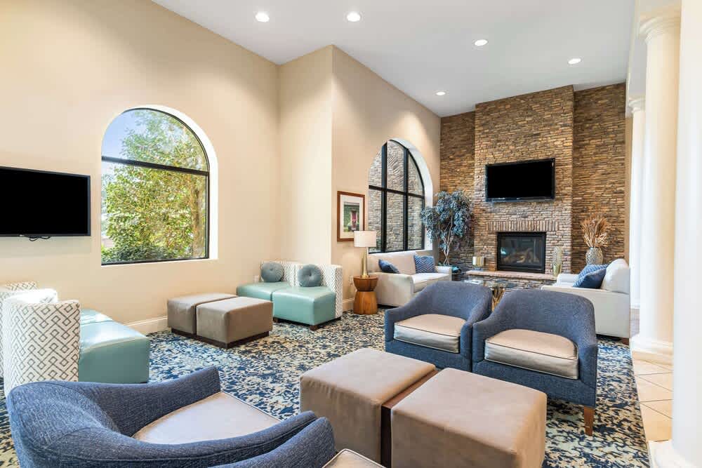 Best Western PLUS Westgate Inn and Suites 2