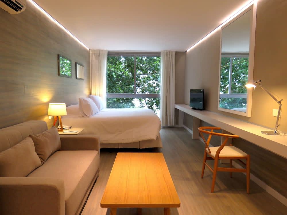 Smart Hotel Montevideo 1