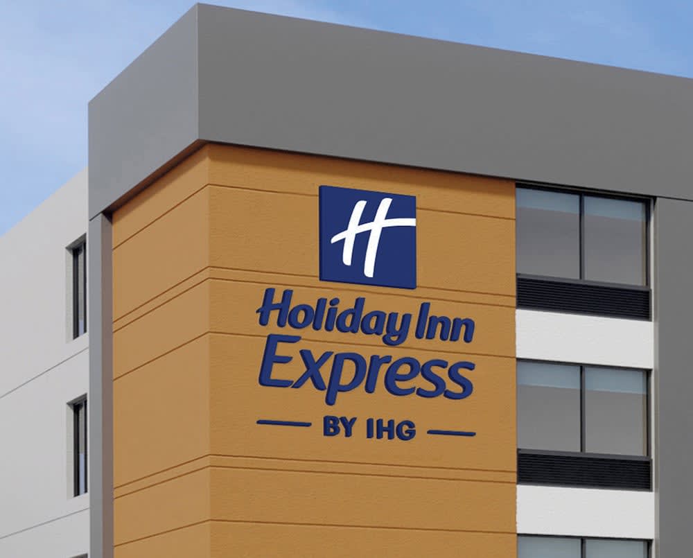 Holiday Inn Express & Suites Weatherford by IHG 1