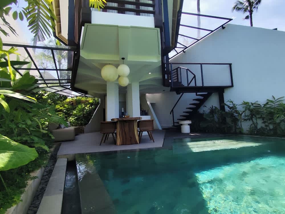 Jungle Flower Villas 2