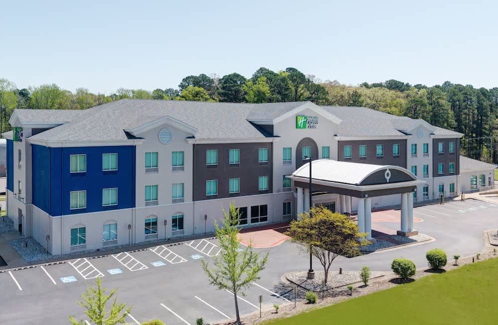 Holiday Inn Express & Suites Little Rock-West by IHG 1