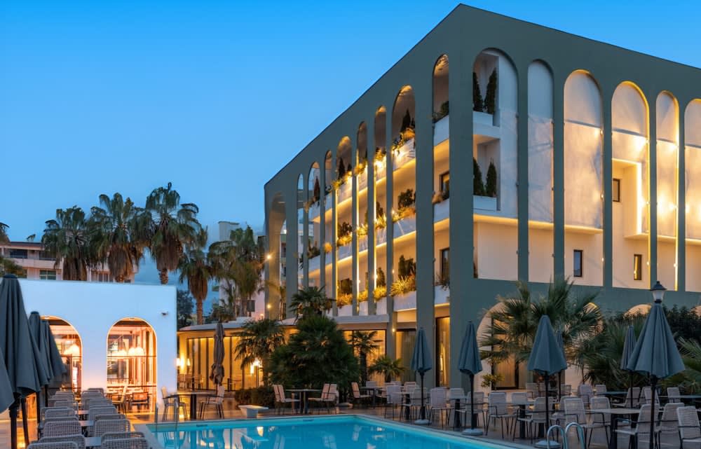 Flower Hotels & Resorts 1