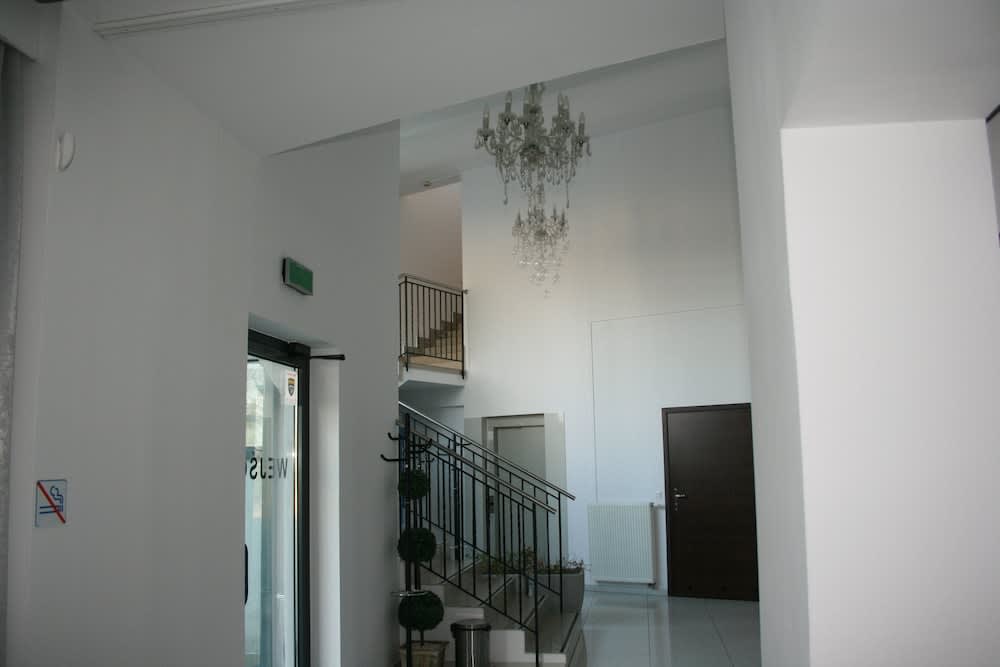 Hotel Junior 2 2