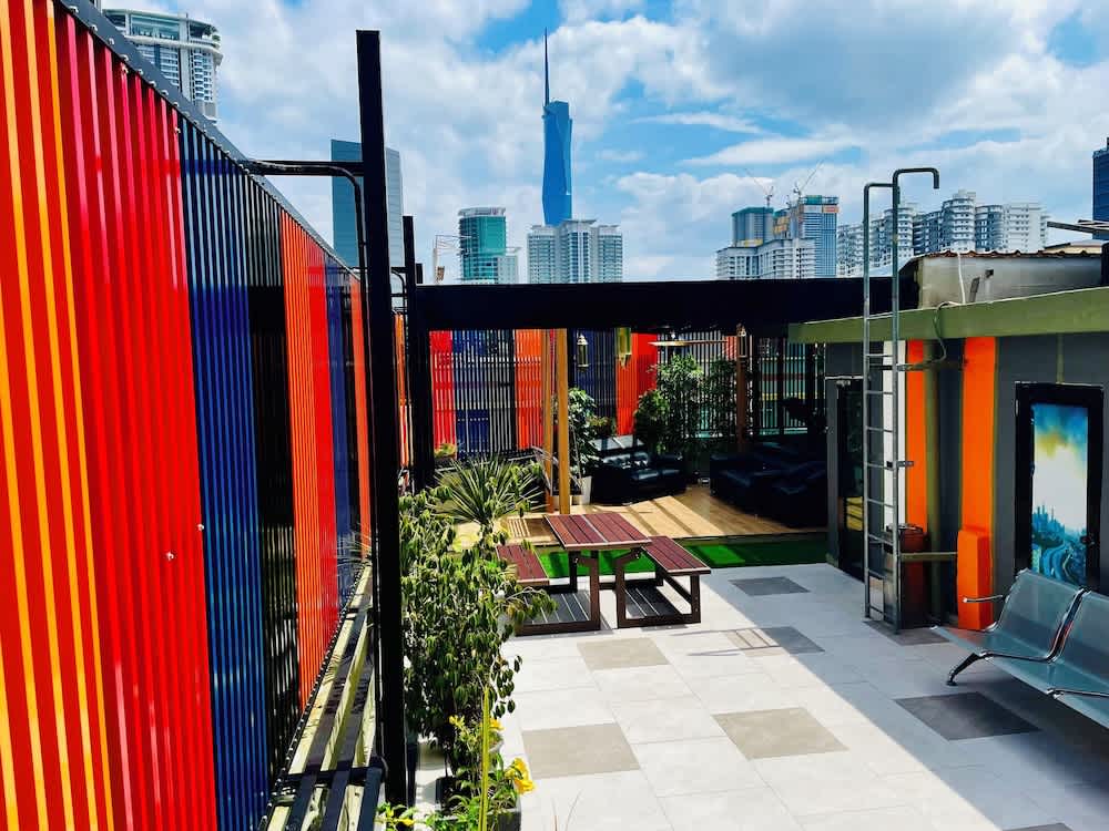 ESSY Hotel KL Sentral 1