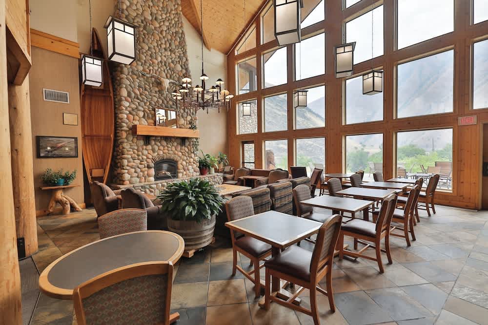 Salmon Rapids Lodge 2