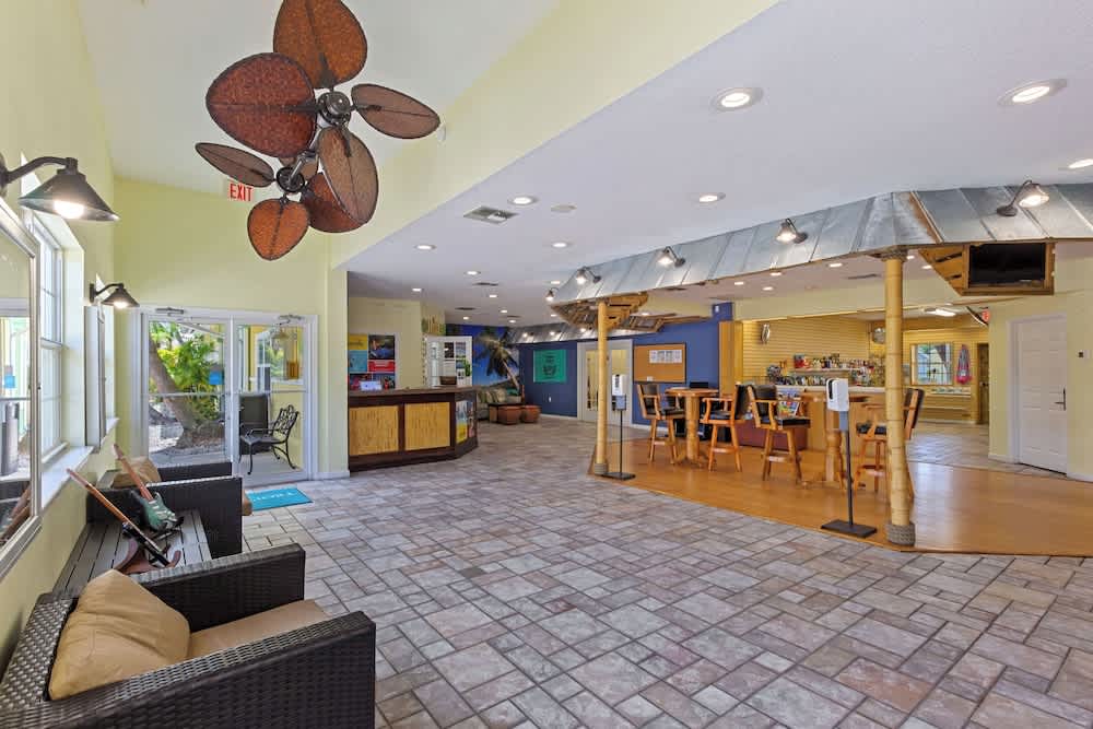 Tropical Palms Resort 2