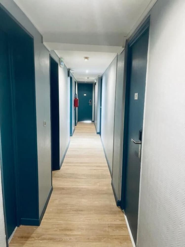 Hipotel Paris Gambetta Republique 2