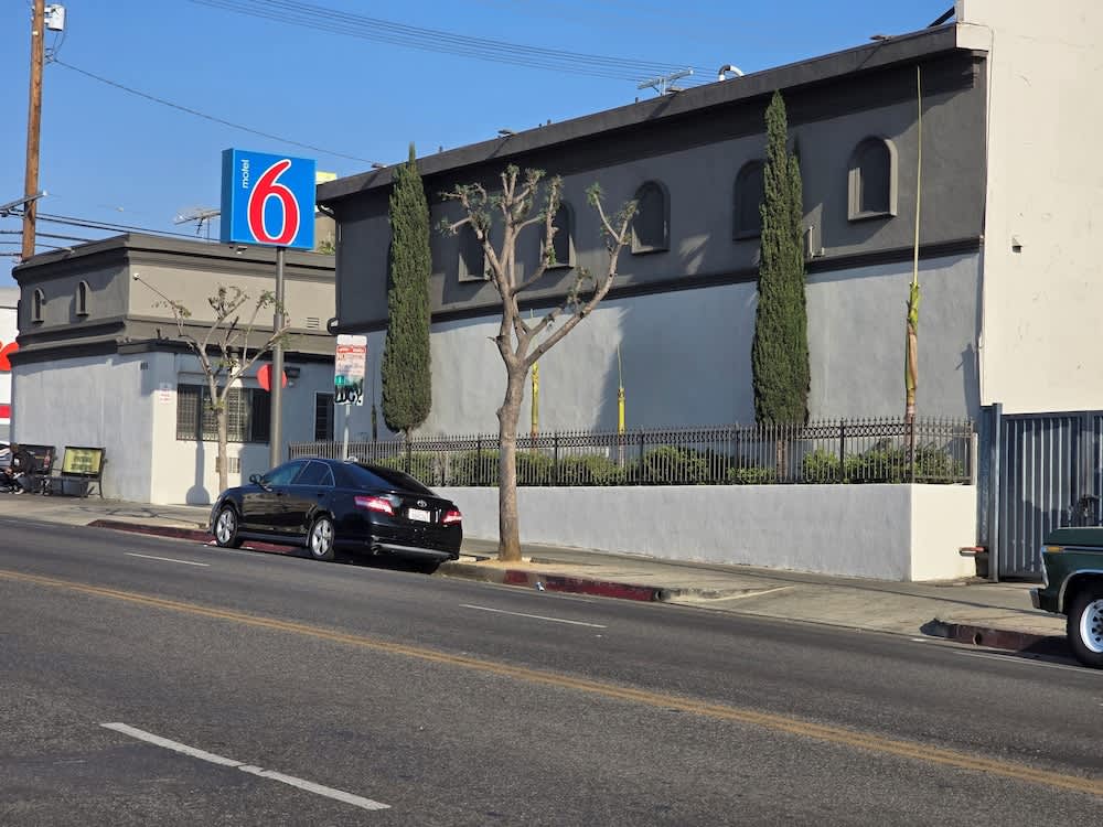Motel 6 Los Angeles, CA - Downtown 1