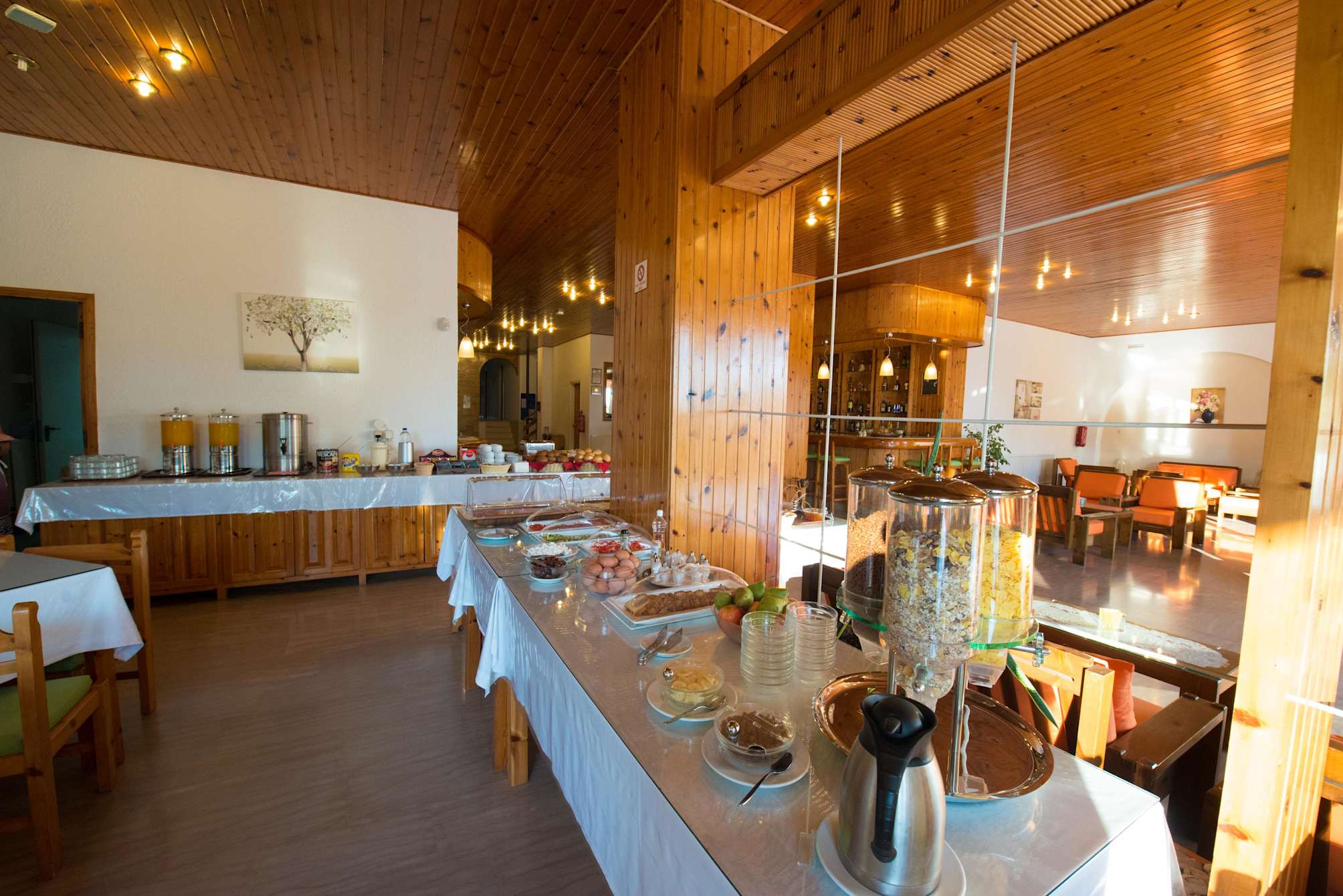 International Hotel 1