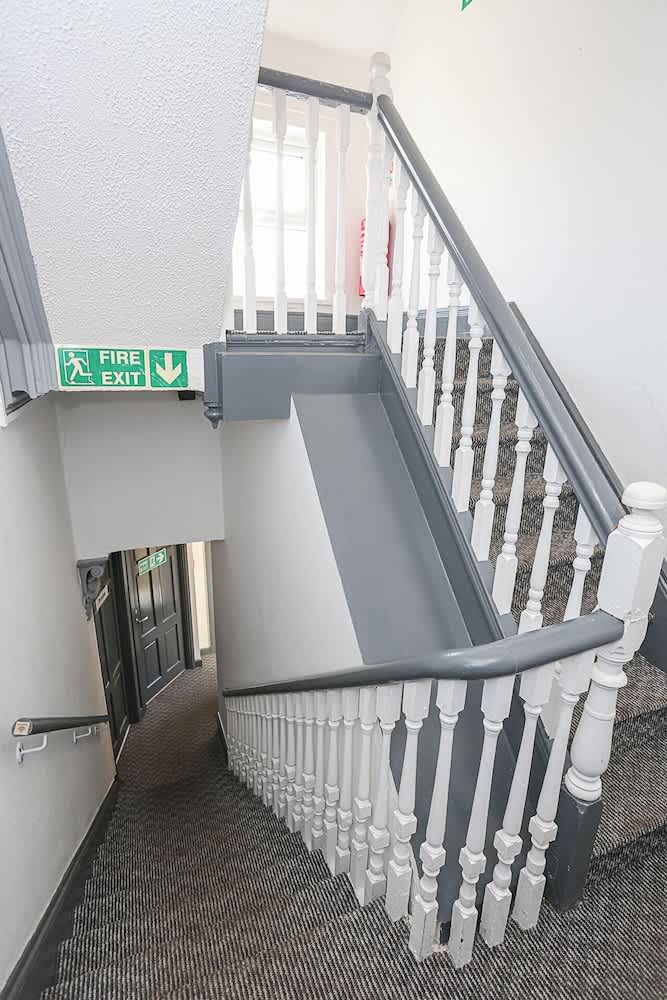 OYO Queens Quarter 5