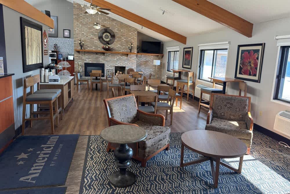 AmericInn by Wyndham Albert Lea 2