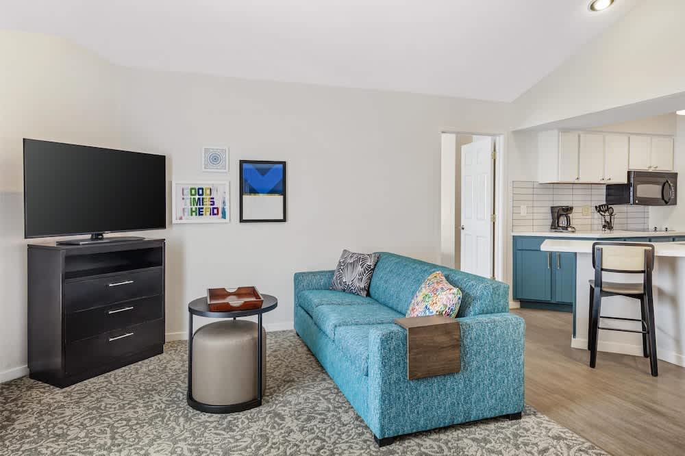 Sonesta ES Suites Chatsworth 1