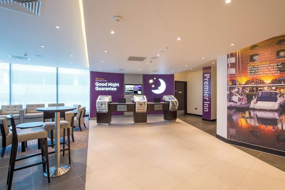 Premier Inn London City - Aldgate 2