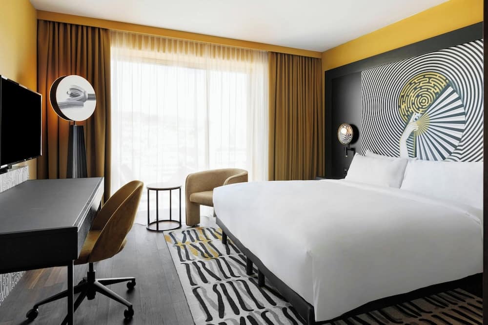 Renaissance Zurich Tower Hotel 1