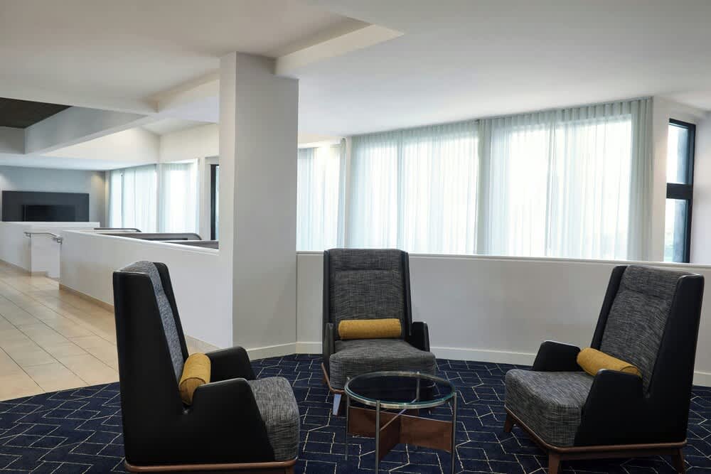 Courtyard St. Louis Creve Coeur 3