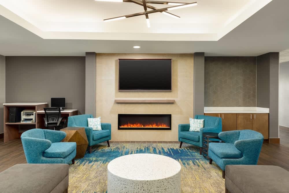 La Quinta by Wyndham Shawnee 2