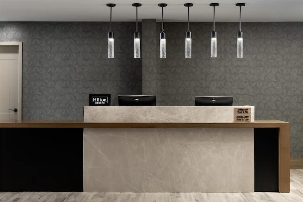 DoubleTree by Hilton West Kelowna 3