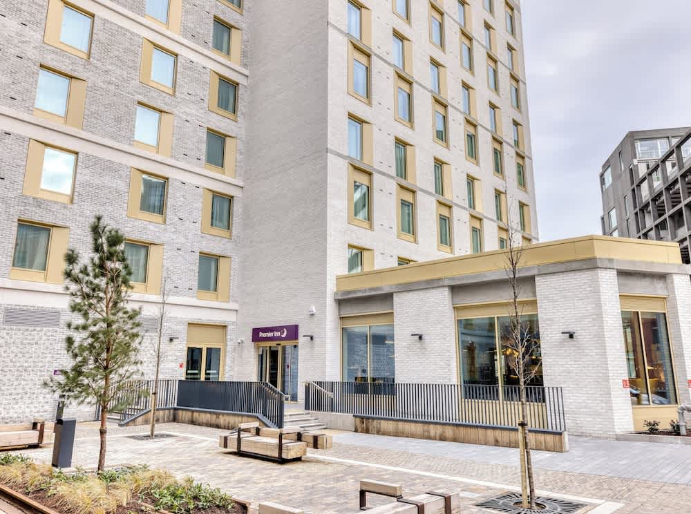 Premier Inn Dublin Cc North Docklands 1