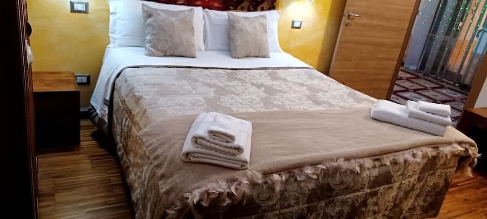 Aurelia Garden Gold B&B 4