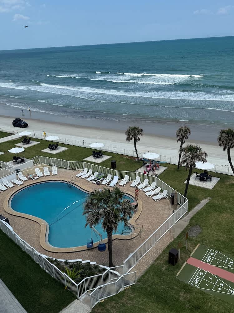 Perry's Ocean-Edge Resort 1