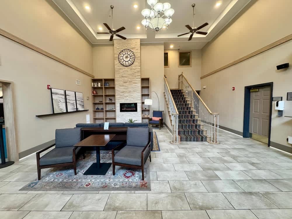 Country Inn & Suites by Radisson, Port Charlotte, FL 1